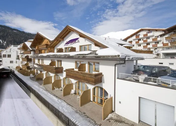 Hotel Amadeus Micheluzzi 4*